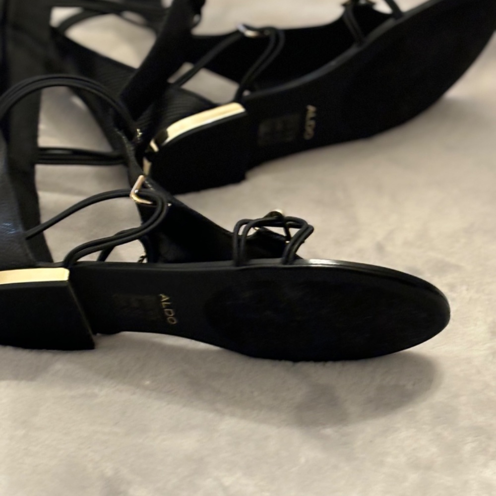 High Sandals - Picture 5 of 11